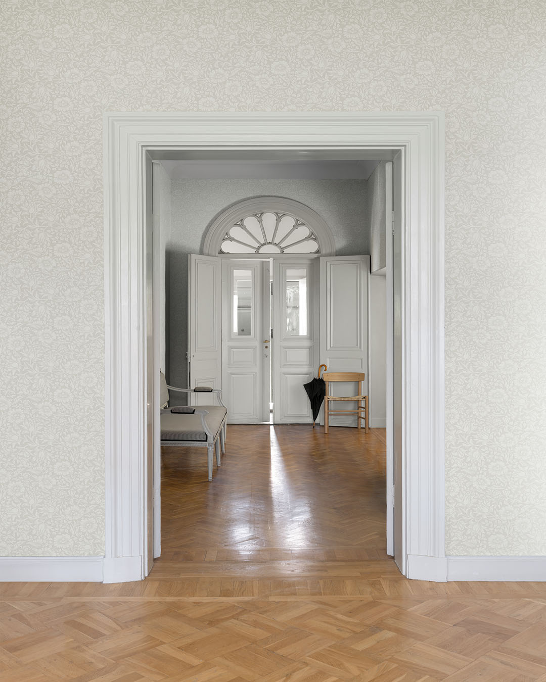 82037 - Mallow Wallpaper - White - Midbec