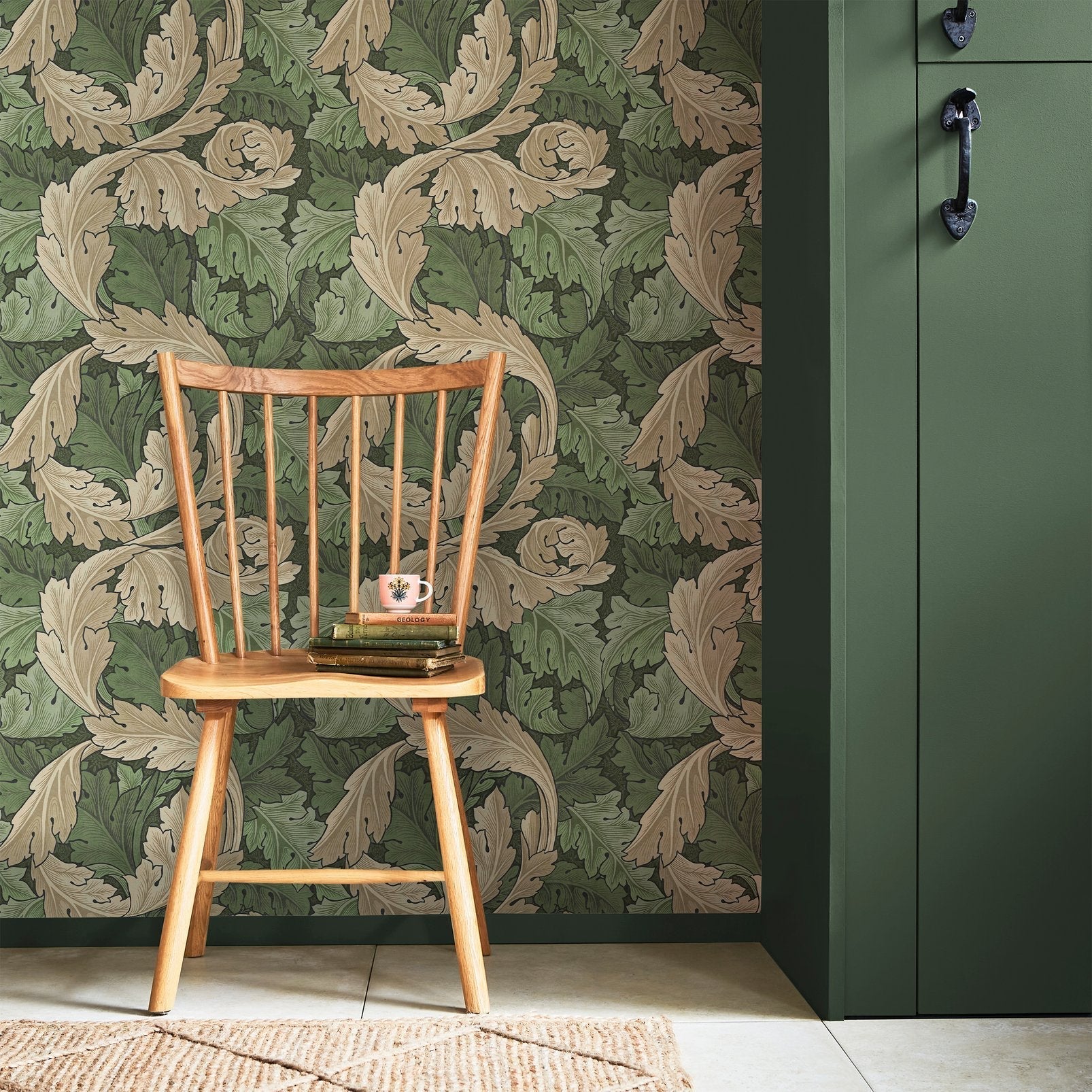 Acanthus Wallpaper - Green - 124227 - William Morris AH
