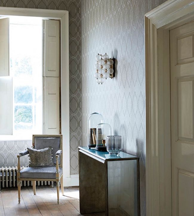 Comice Wallpaper - Platinum - HLEO110609 - Harlequin