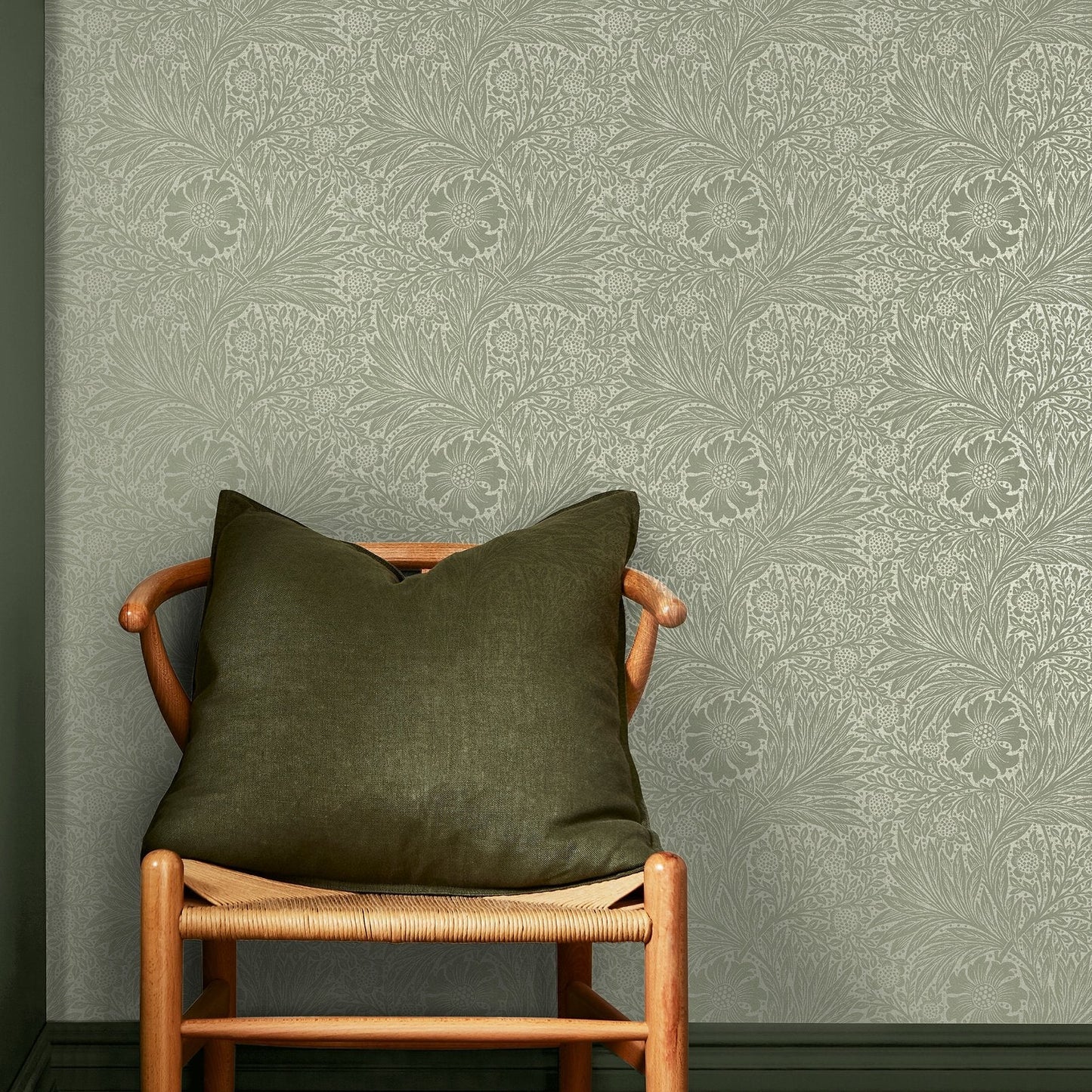 Marigold Fibrous Wallpaper - Sage - 124256 - William Morris AH