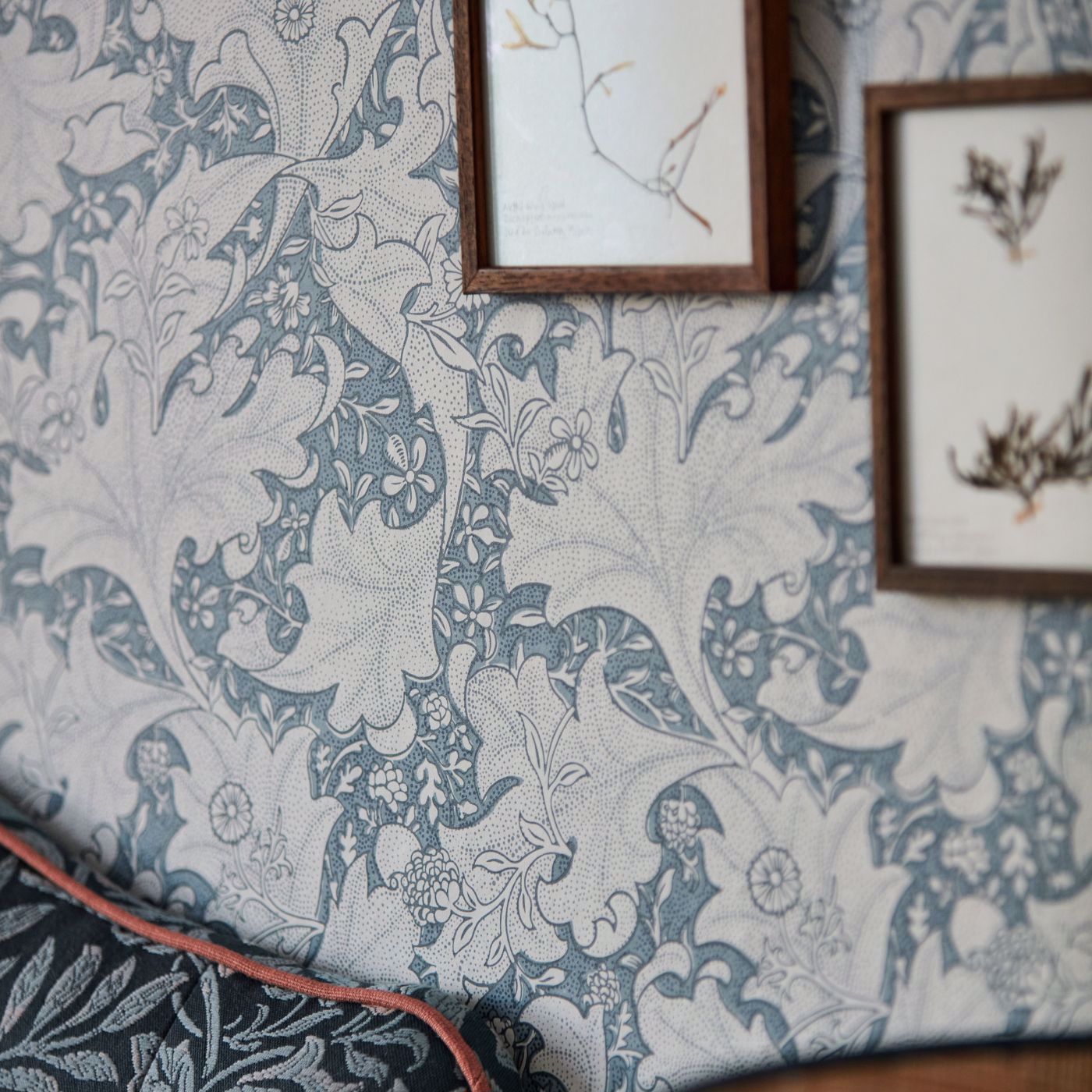Wallflower Wallpaper - Woad Blue - 217187 - Morris & Co
