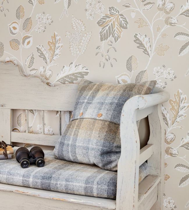 Warwick Wallpaper - Linen - DYSI216616 - Sanderson