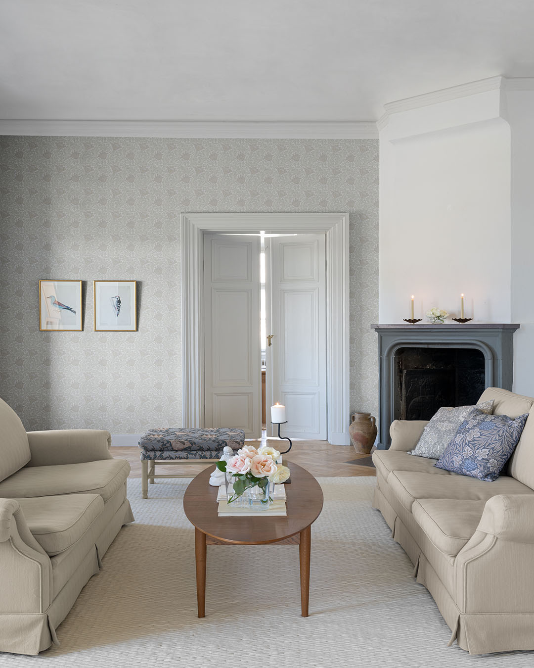 82001 - Anemone Wallpaper - White Beige - Midbec