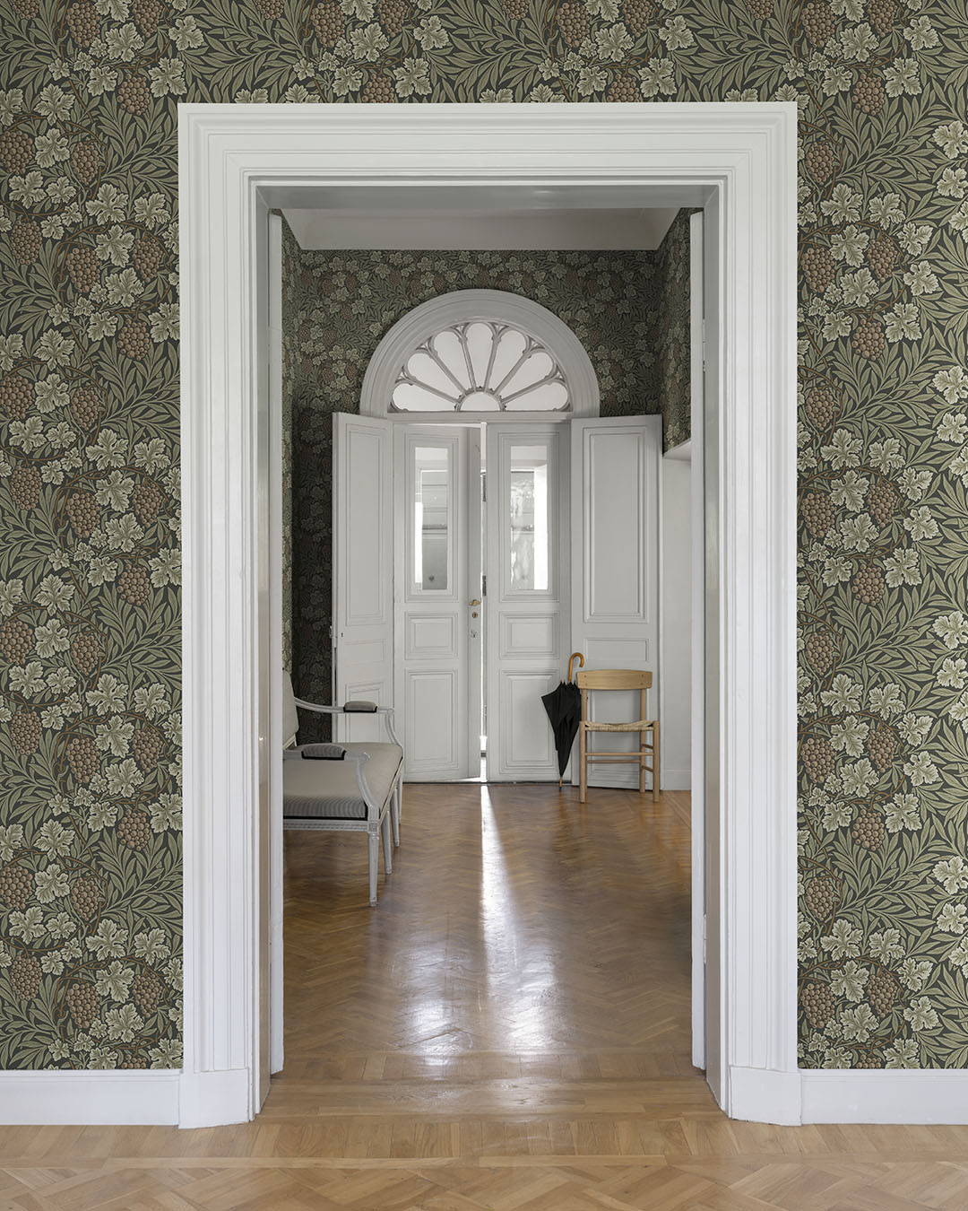 82020 - Vine Wallpaper - Green - Midbec