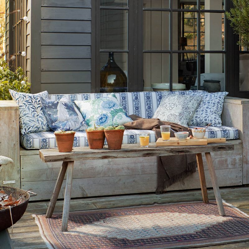 Chrysanthemum Outdoor Fabric - Indigo/Bayleaf - 227099 - Morris & Co