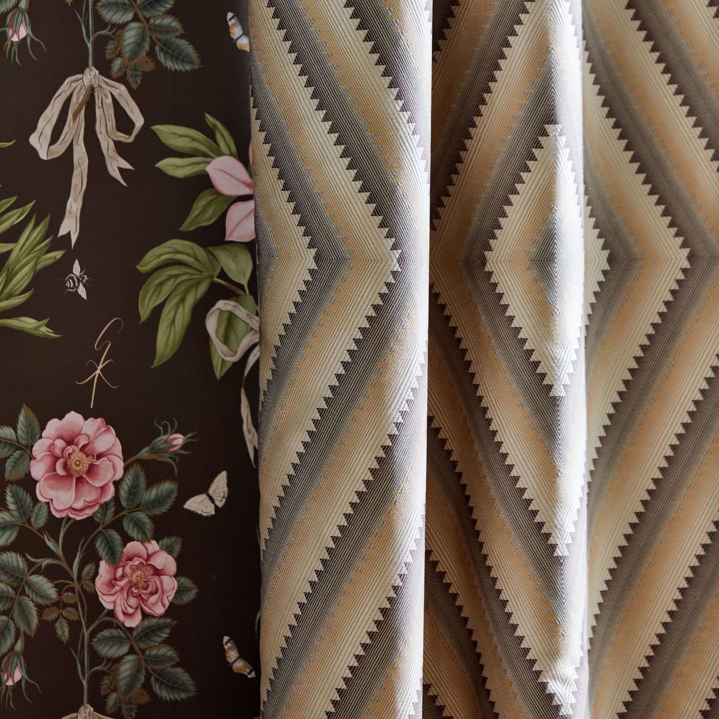 Cupid's Beau Wallpaper - Morel/Mantle - DGDW217313 - Sanderson