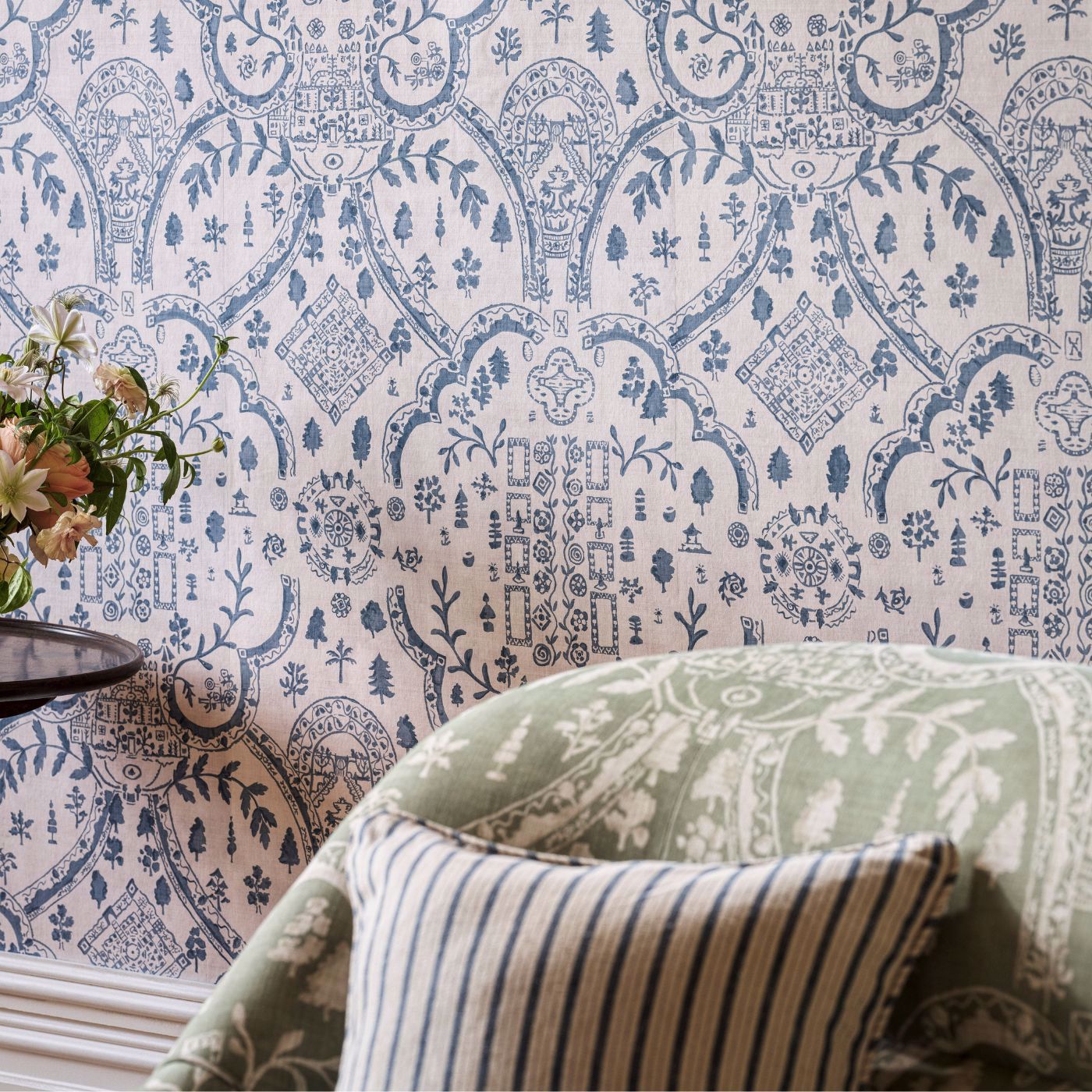 Topiary View Wallpaper