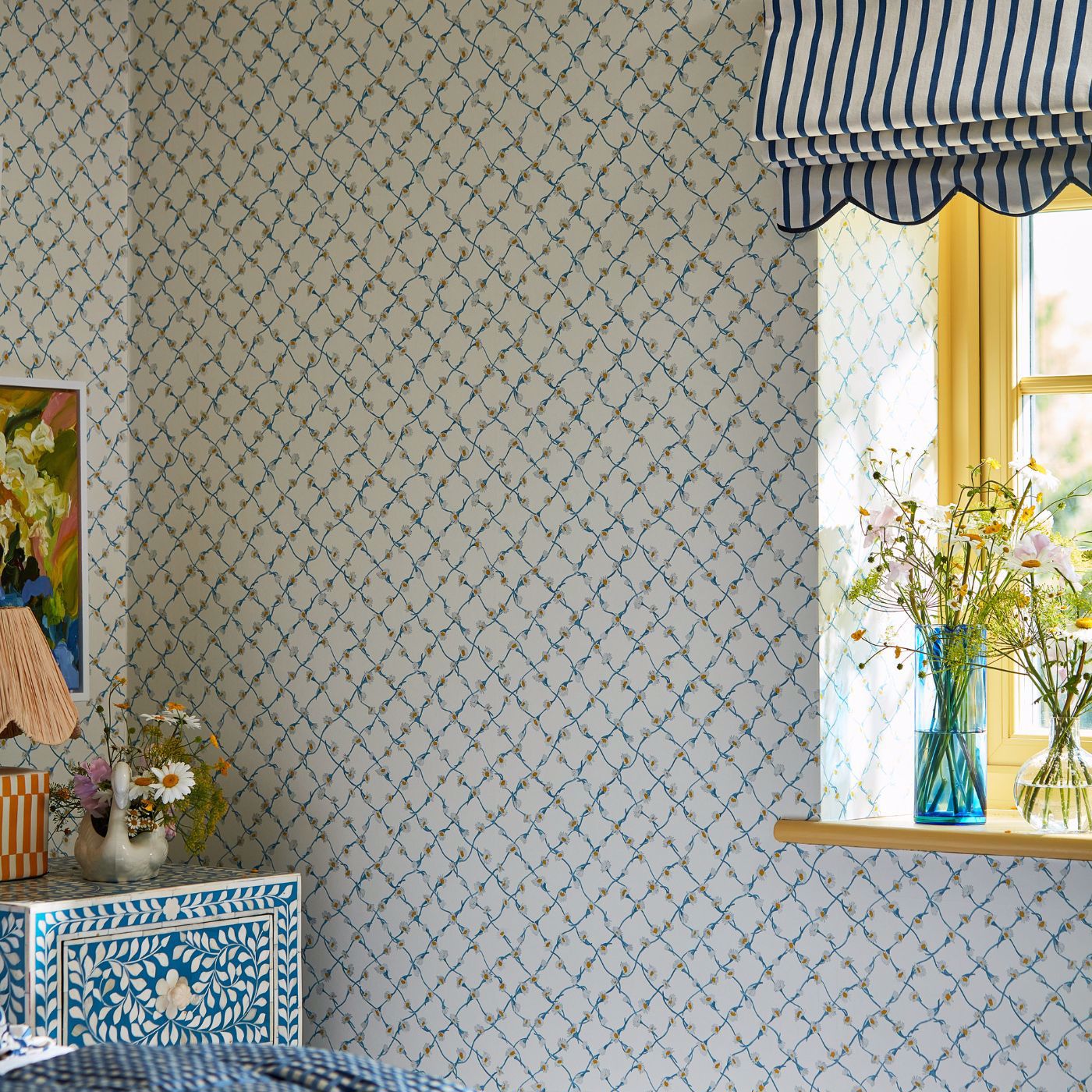 Daisy Trellis Wallpaper - Lapis/Pearl - HSRW113044 - Harlequin