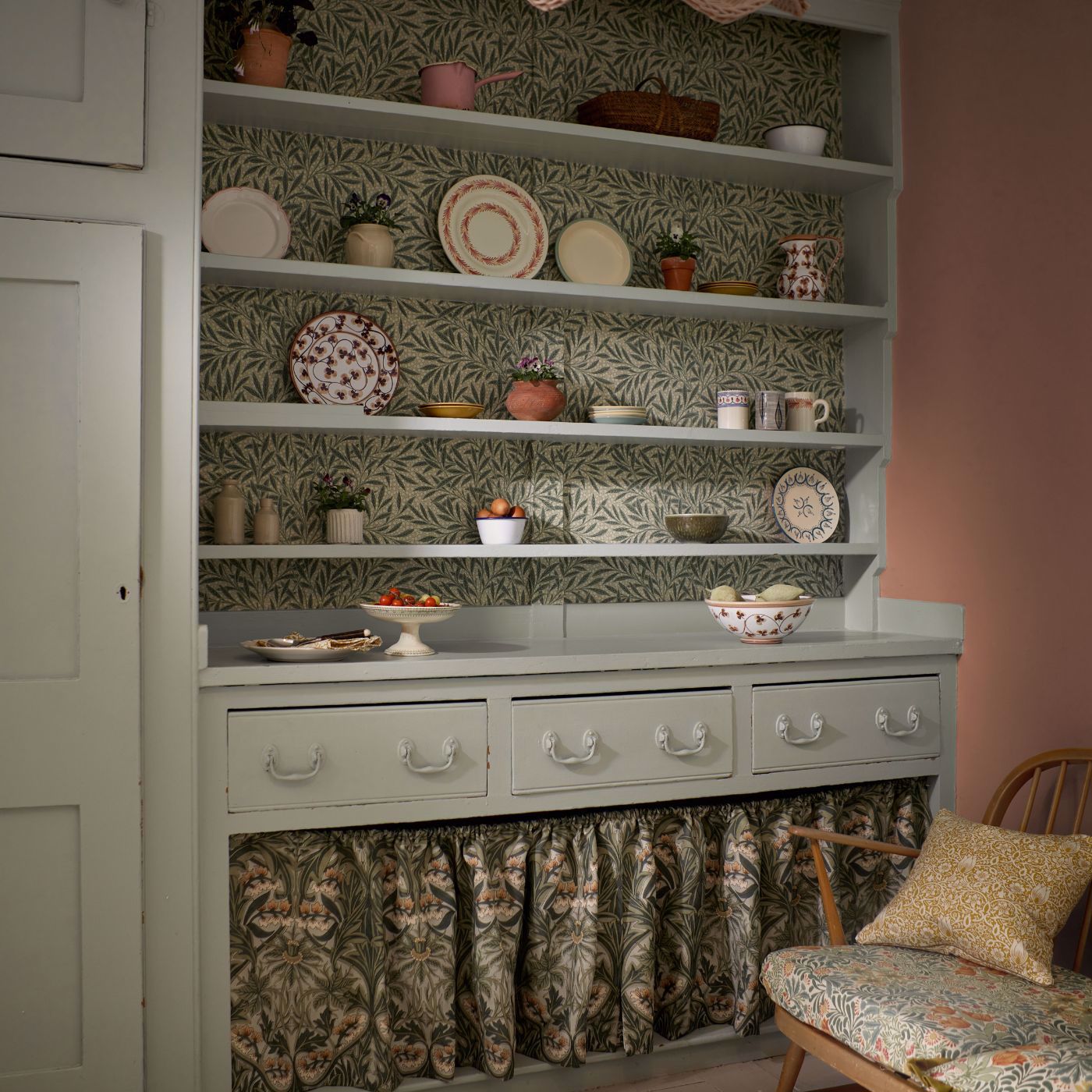 Emery’s Willow Wallpaper - Herball - 217184 - Morris & Co