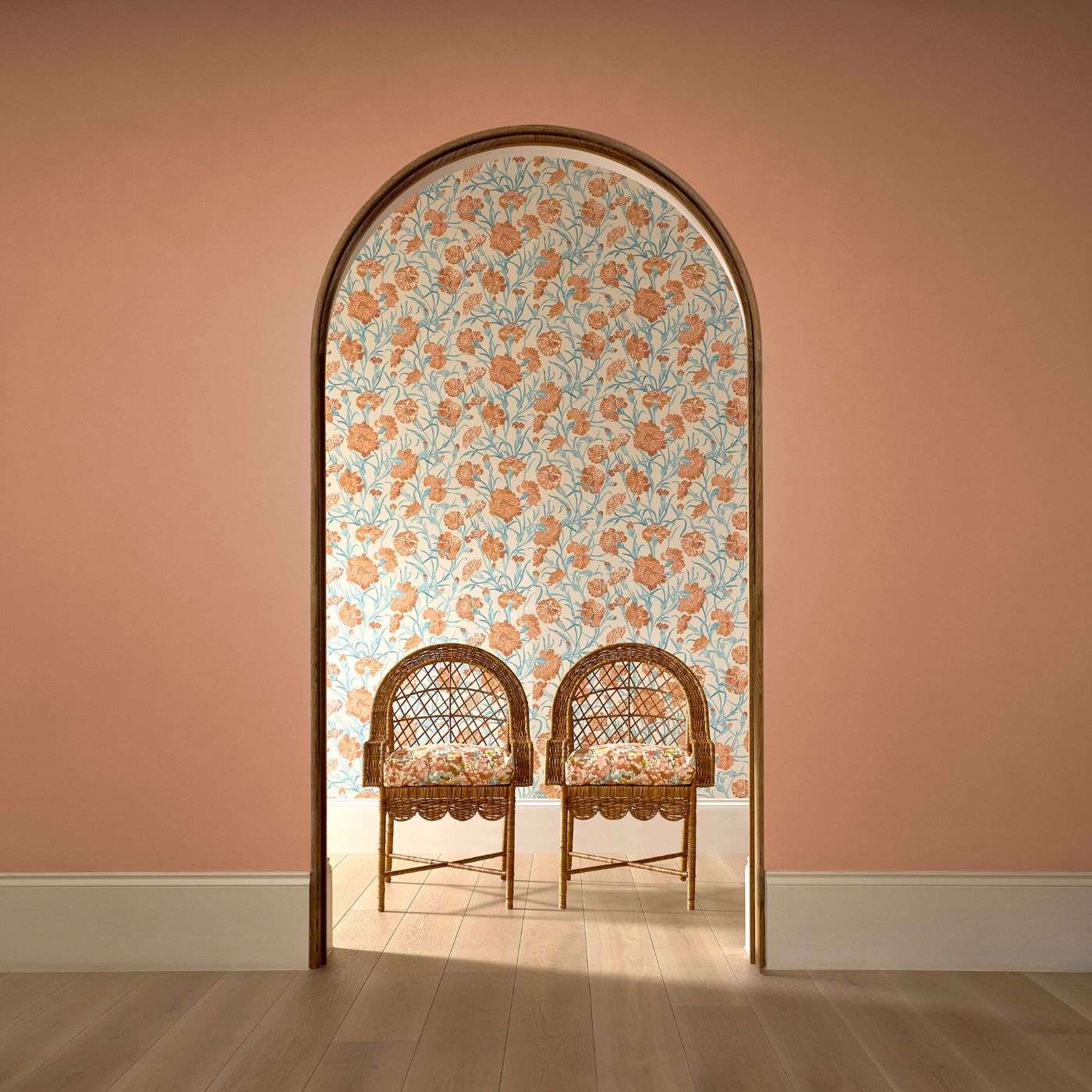 Fleur de Joie Wallpaper - Paprika/Aqua/Soft Focus - HRTW113132 - Harlequin