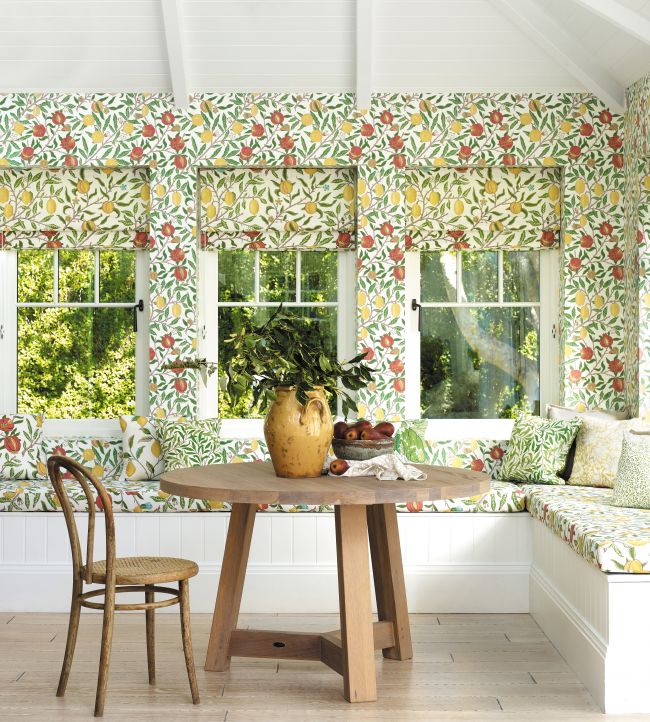 Fruit Wallpaper - Bayleaf/Russet - 217087 - Morris & Co