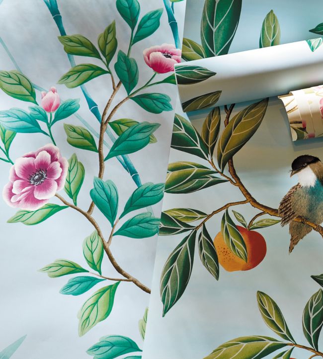 Lady Alford Wallpaper - Fig Blossom/ Magenta - HDHW112899 - Harlequin