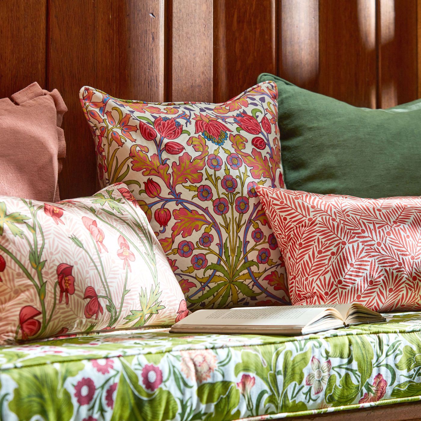 Leicester Fabric - Sour Green/Plum - 227209 - Morris & Co