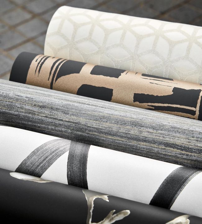 Lotus Wallpaper - Onyx/Silver - HTEW112602 - Harlequin