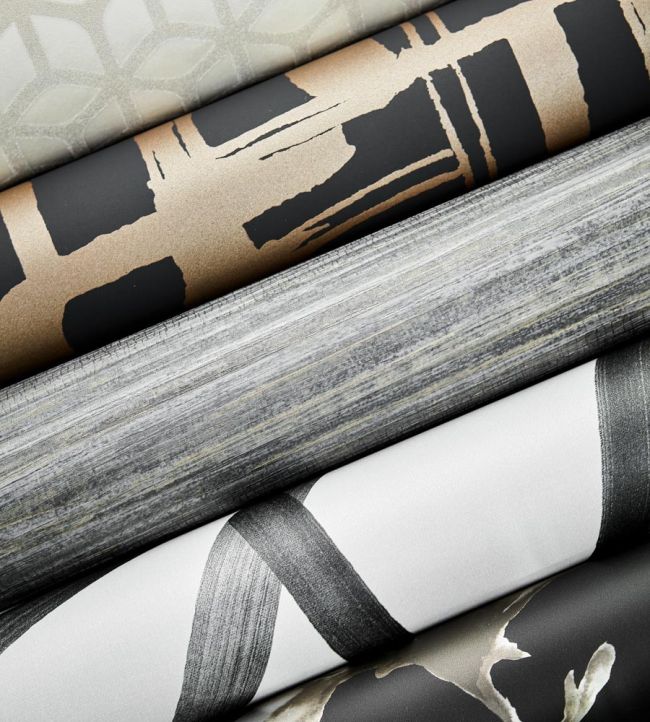 Lotus Wallpaper - Onyx/Silver - HTEW112602 - Harlequin