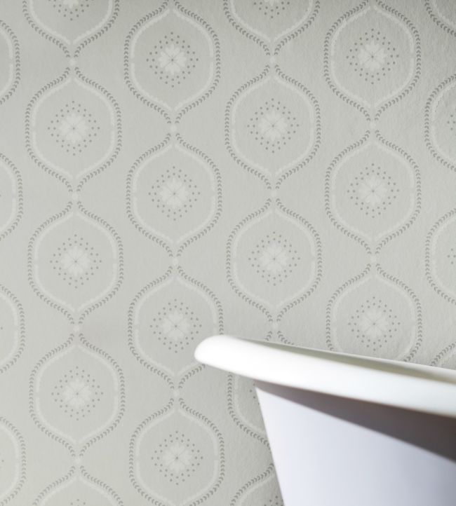 Milcombe Wallpaper - Silver - DLMW216879 - Sanderson
