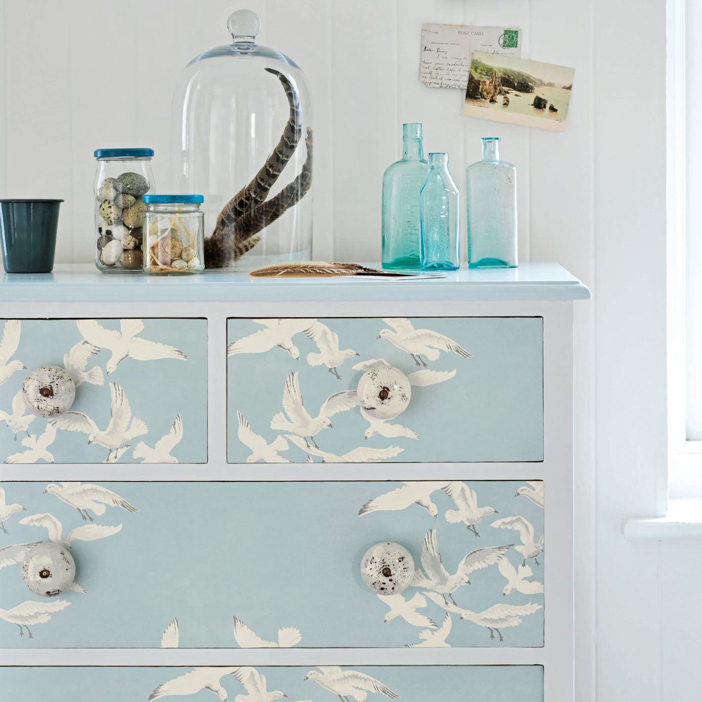 Seagulls Wallpaper - Blue - DVIN214585 - Sanderson