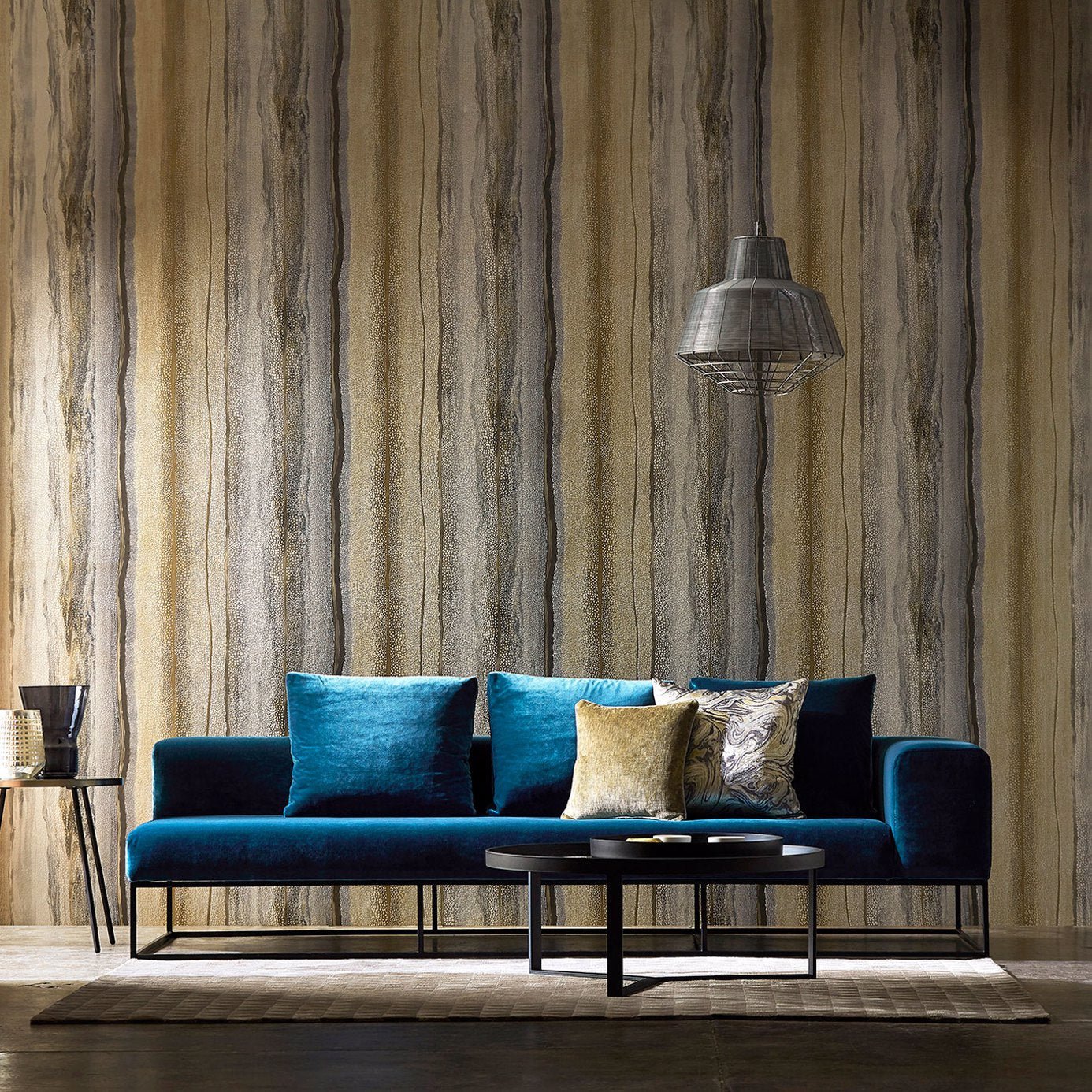 Vitruvius Wallpaper - Gold/Basalt - EVIW112065 - Harlequin