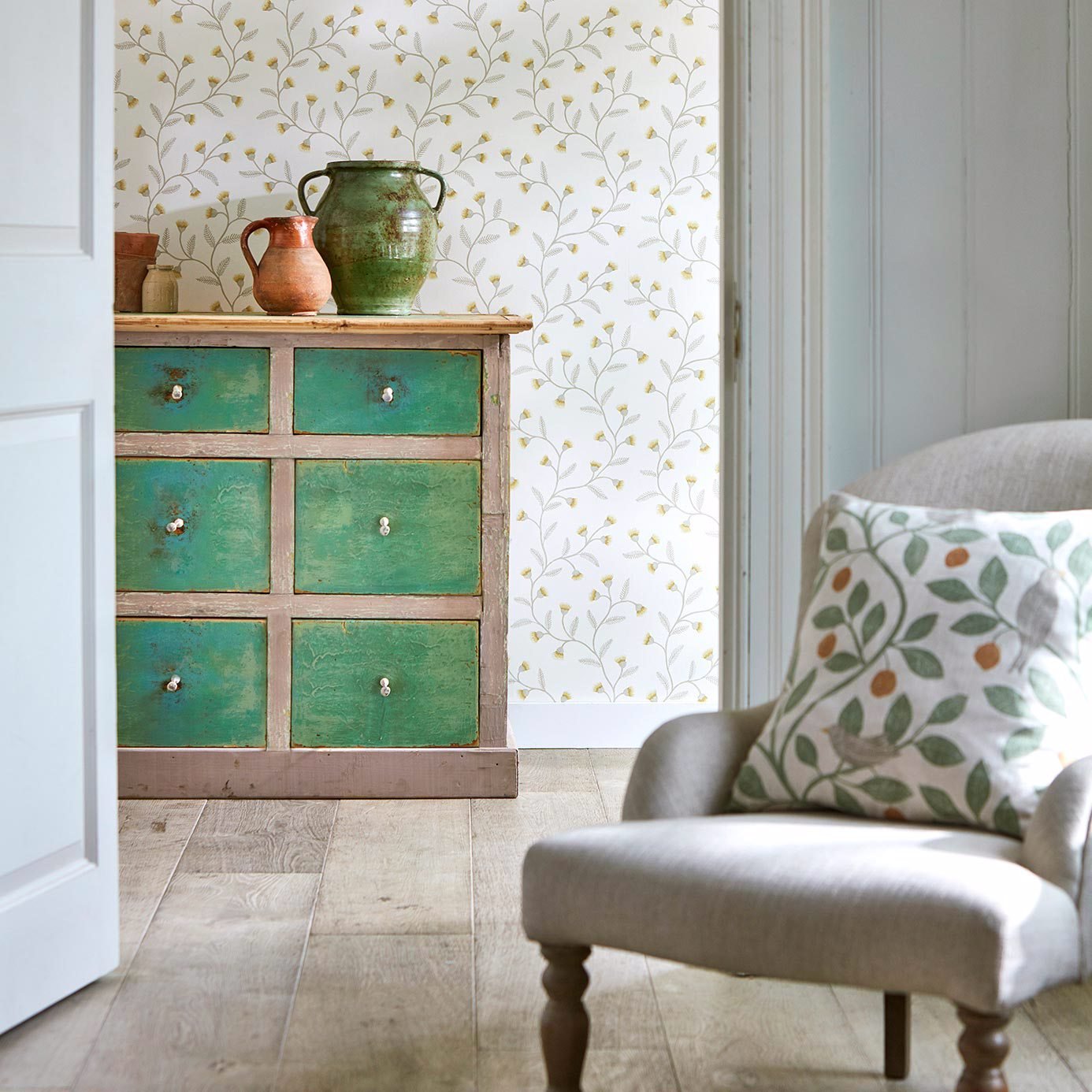 Everly Wallpaper - Barley - Sanderson - DHPO216375