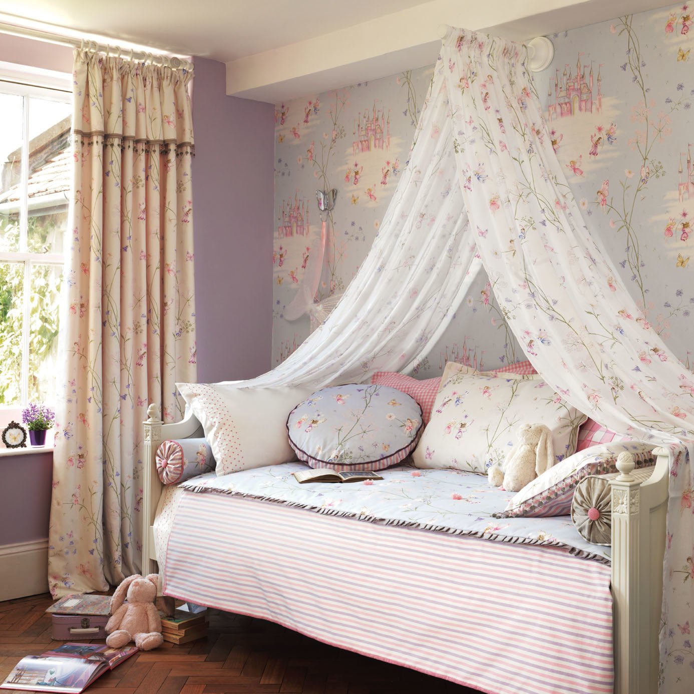 Fairy Castle Wallpaper - Blue - Sanderson - DLIT214045