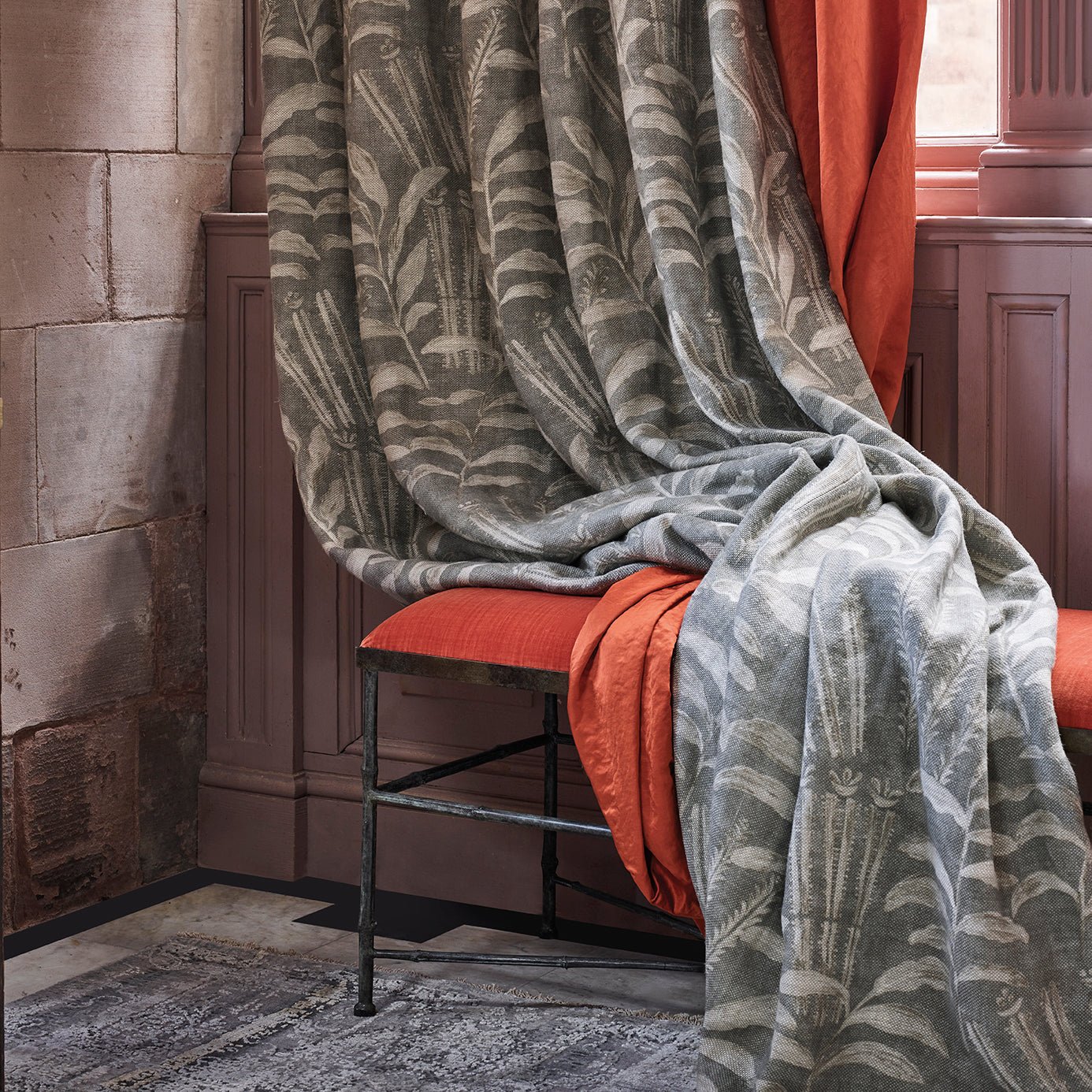 Highclere Wallpaper - Olivine - ZDAR312854 - Zoffany - Morris Wallpaper
