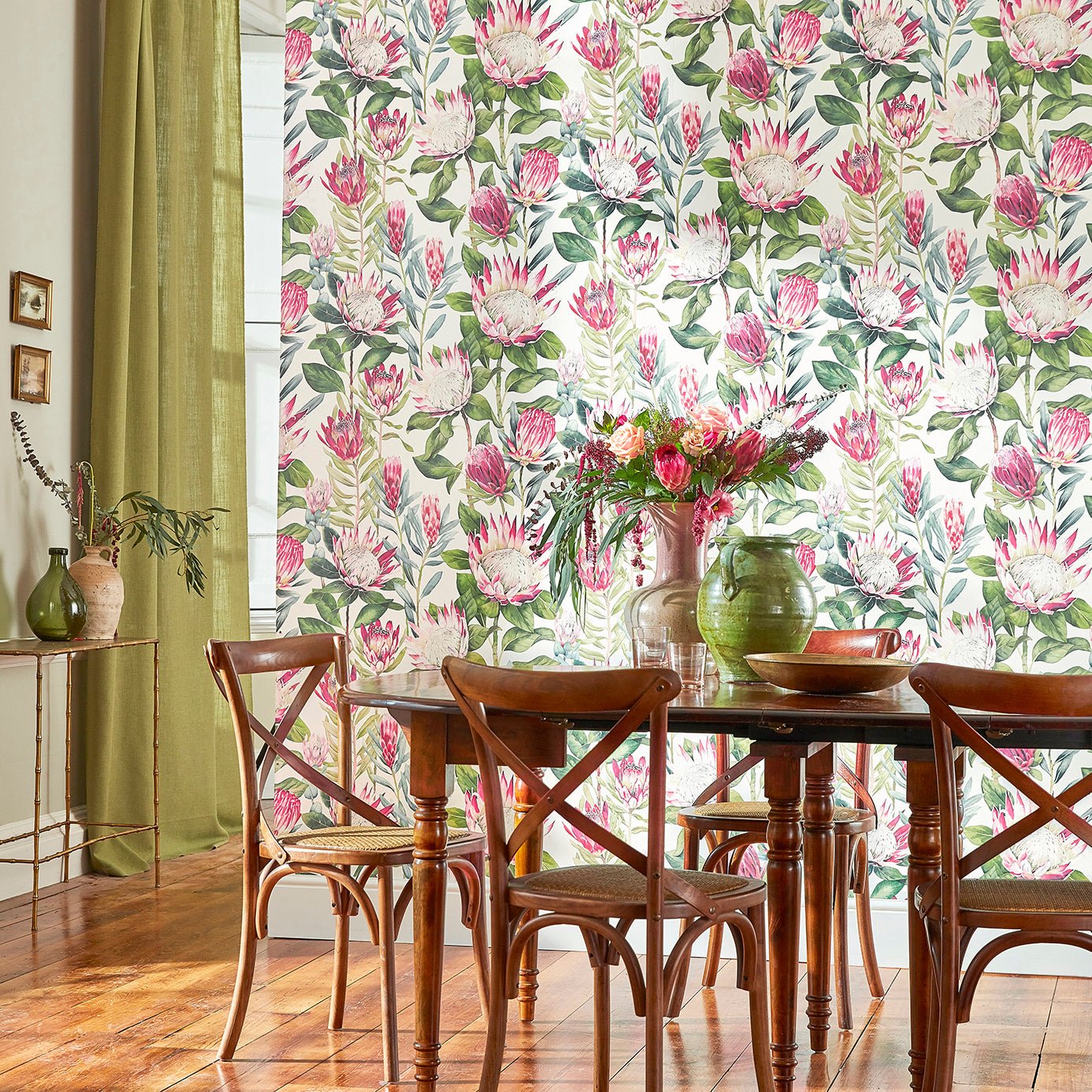 King Protea Wallpaper - Rhodera/Cream - Sanderson - DGLW216646