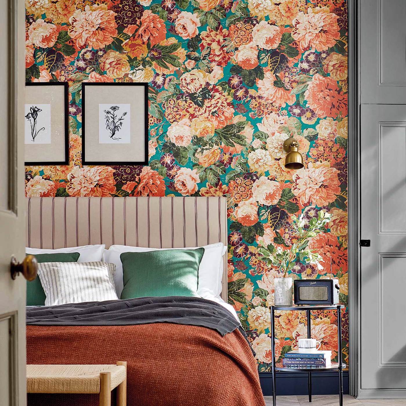 Very Rose And Peony Wallpaper - Kingfisher/Rowan Berry - DOSW217027 - Sanderson
